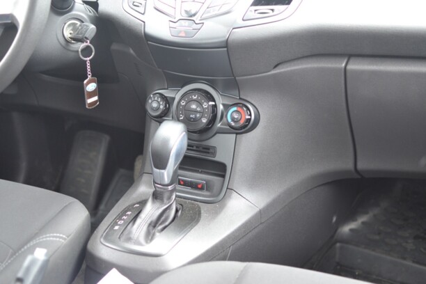 Ford Fiesta VI · Рестайлинг, 2015 г.