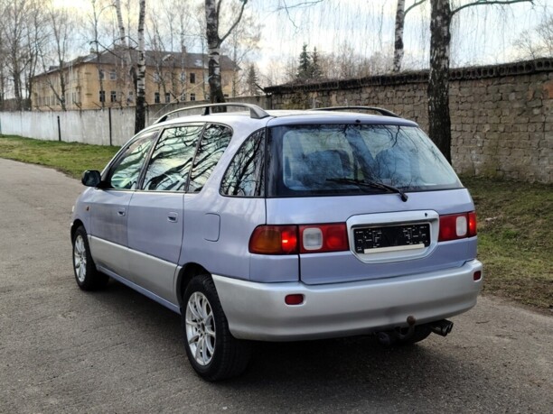 Toyota Picnic, 7 мест, 1997 г.