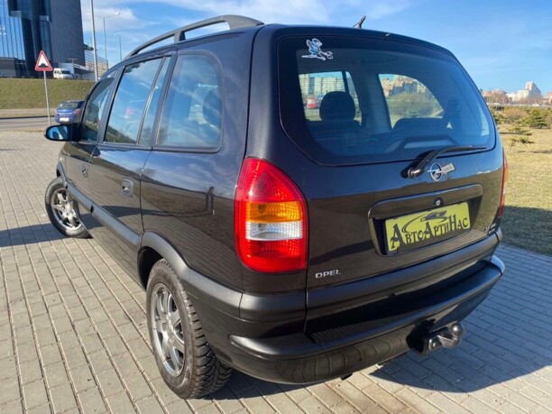 Opel Zafira A, 7 мест, 2000 г.