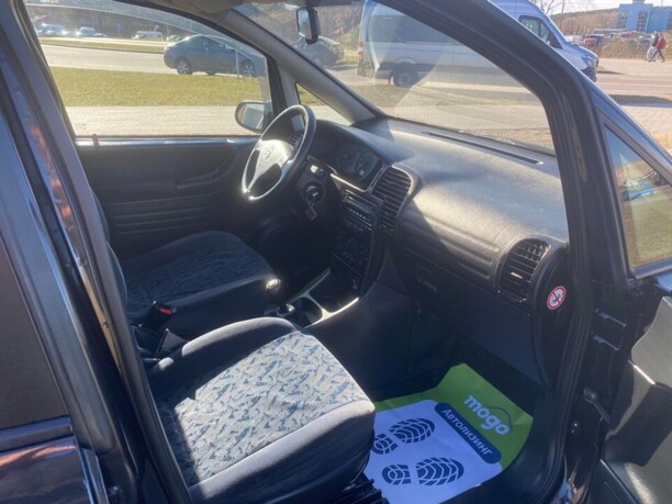 Opel Zafira A, 7 мест, 2000 г.