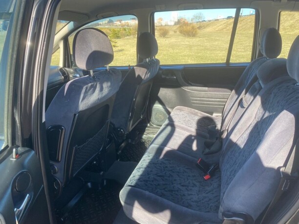Opel Zafira A, 7 мест, 2000 г.