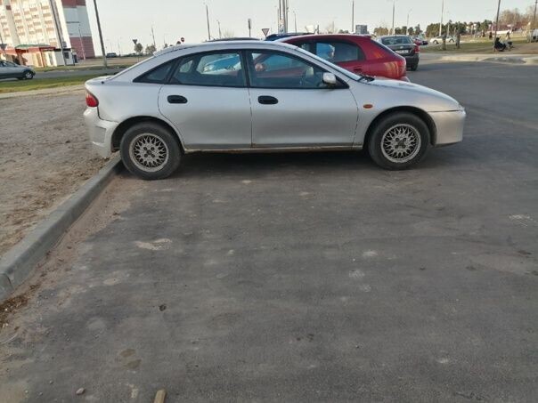 Mazda 323F, 1997 г.