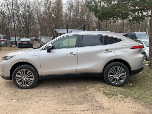 Toyota Venza II, 2021 г.