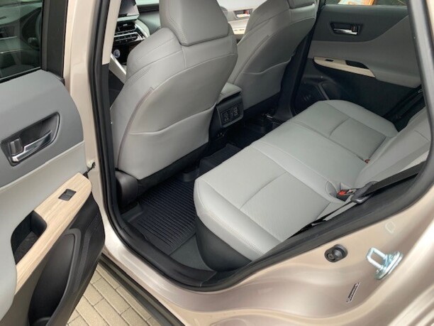 Toyota Venza II, 2021 г.