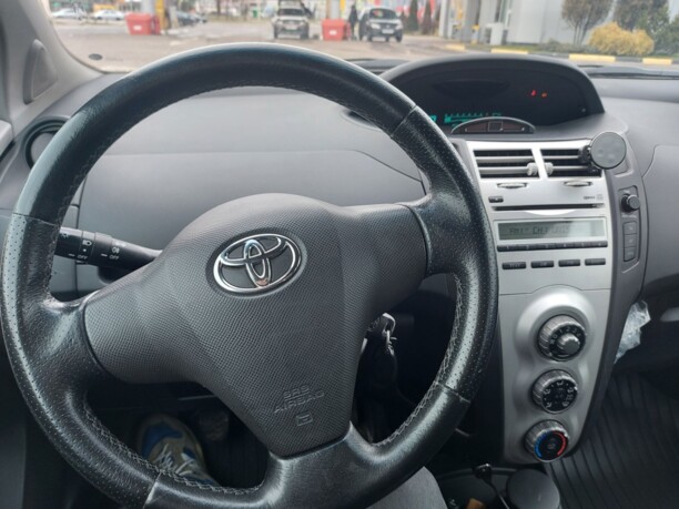 Toyota Yaris II (XP9), 2006 г.