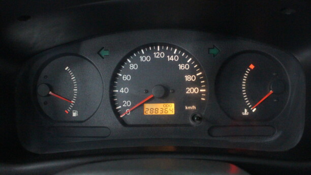 Mitsubishi Colt V, 1999 г.