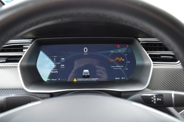 Tesla Model X, 2018 г.