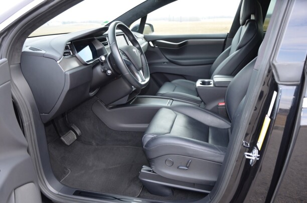 Tesla Model X, 2018 г.
