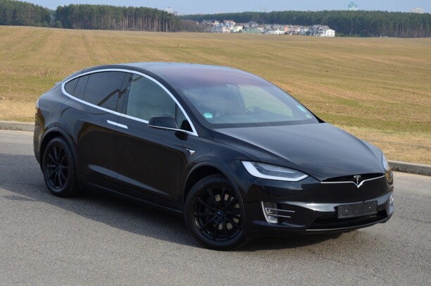 Tesla Model X, 2018 г.