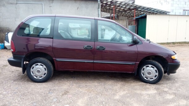 Dodge Caravan III, 7 мест, 1996 г.