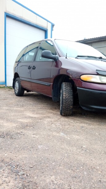Dodge Caravan III, 7 мест, 1996 г.