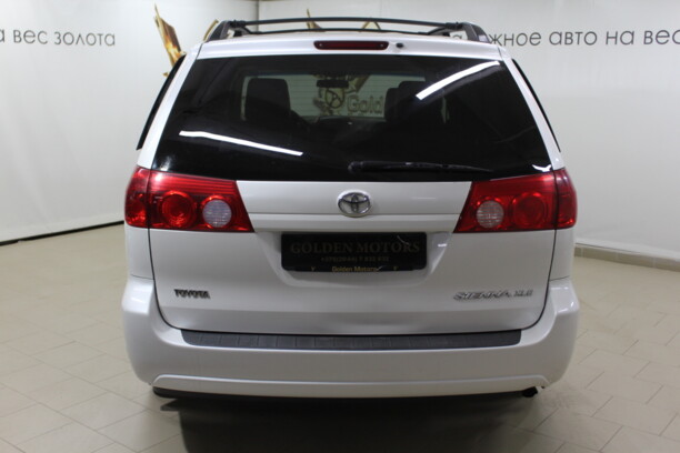 Toyota Sienna II (XL20) · Рестайлинг, 7 мест, 2009 г.