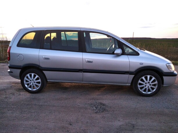 Opel Zafira A · Рестайлинг, 7 мест, 2003 г.