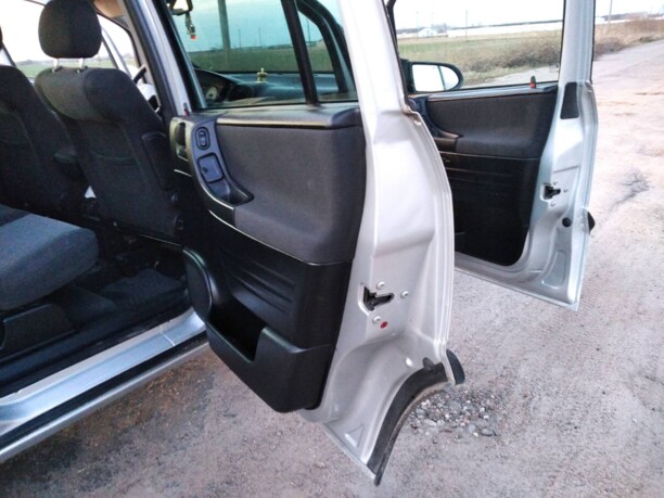 Opel Zafira A · Рестайлинг, 7 мест, 2003 г.