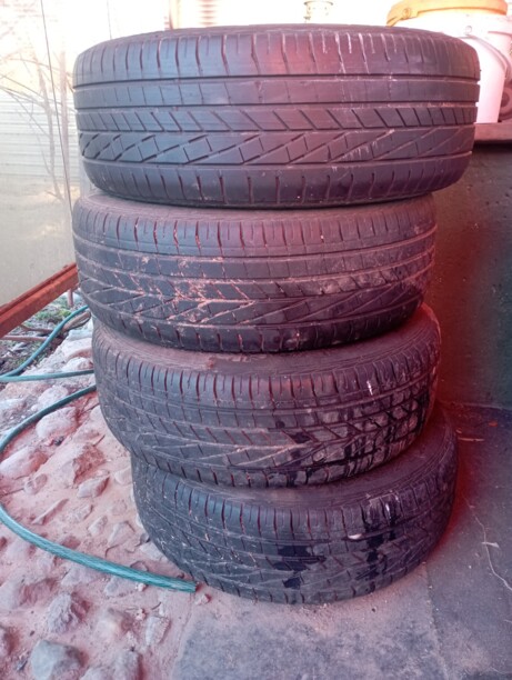 Легковые шины Excelon 195/65 R15 4 шт.