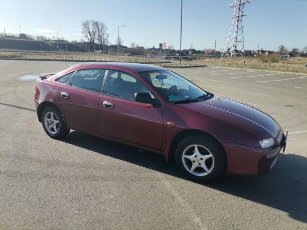 Mazda 323F, 1998 г.