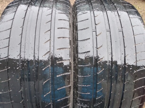 Легковые шины Dunlop Sport Maxx GT 315/35 R20 4 шт.