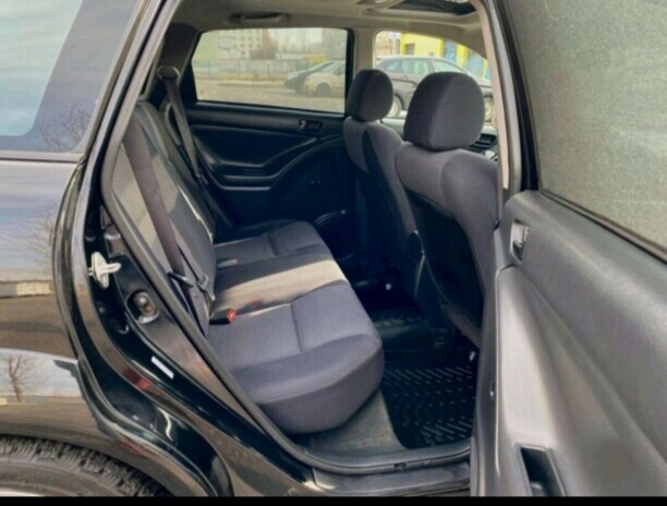 Pontiac Vibe I · Рестайлинг, 2004 г.