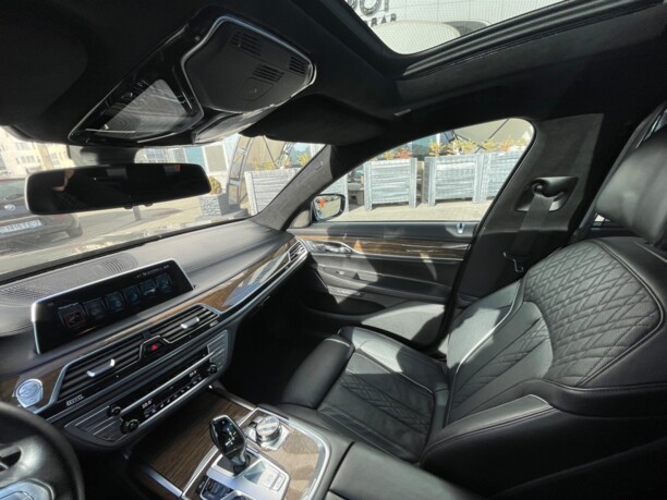 BMW 7 серия G12 (Long), 2015 г.