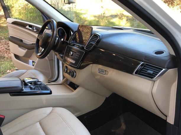 Mercedes-Benz GLS X166, 7 мест, 2016 г.
