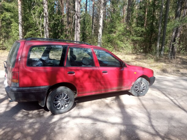 Nissan Sunny Y10, 1992 г.
