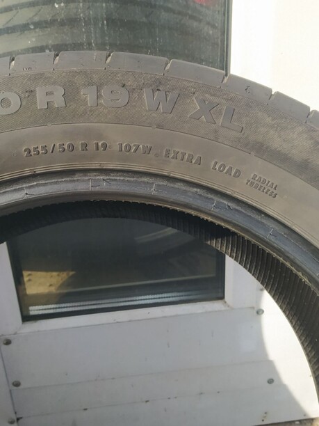 Легковые шины Continental 255/50 R19 2 шт.
