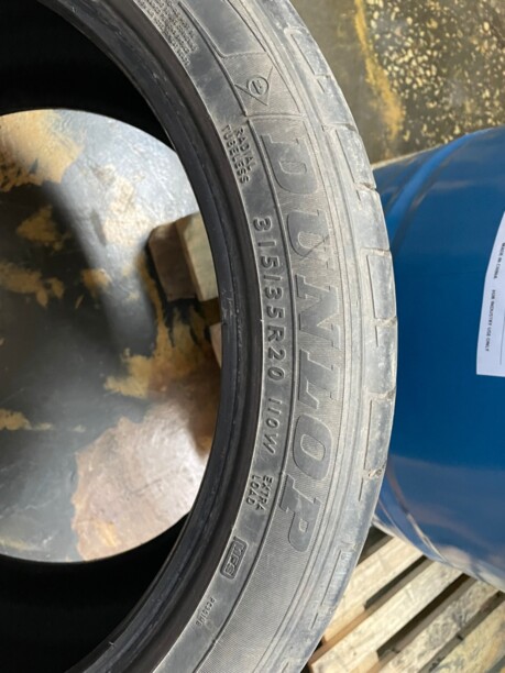 Легковые шины Dunlop Sport Maxx GT 275/40 R20 2 шт.