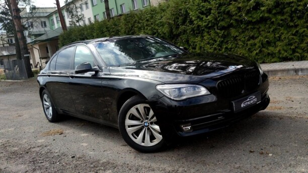 BMW 7 серия F02 (Long) · Рестайлинг, 2015 г.