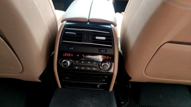 BMW 7 серия F02 (Long) · Рестайлинг, 2015 г.