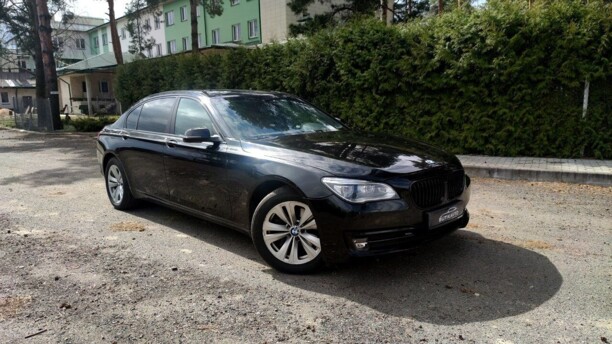 BMW 7 серия F02 (Long) · Рестайлинг, 2015 г.