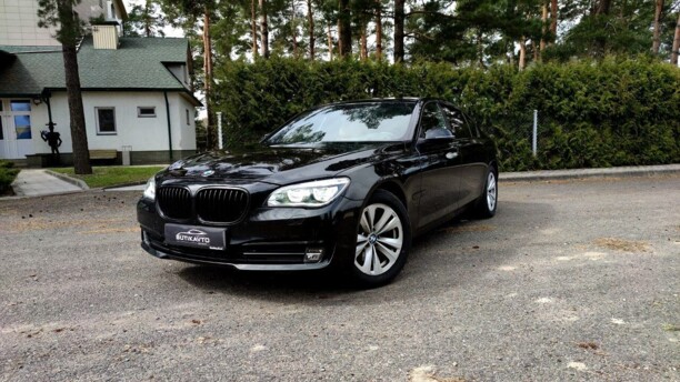 BMW 7 серия F02 (Long) · Рестайлинг, 2015 г.