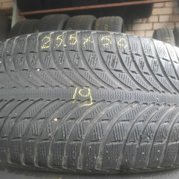 Легковые шины Michelin Latitude Alpin 255/50 R19 1 шт.