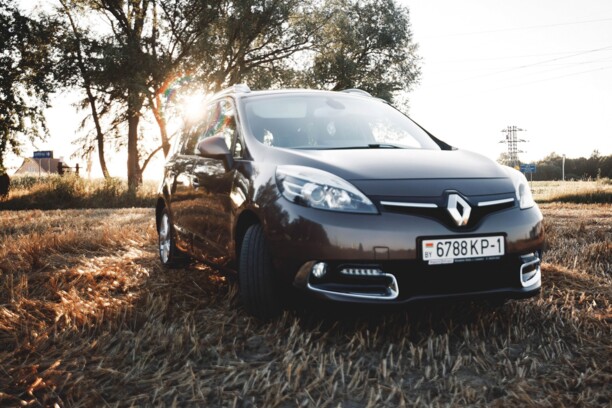 Renault Grand Scenic III · 2-й рестайлинг, 7 мест, 2014 г.