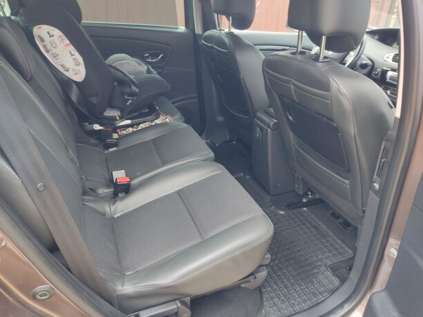 Renault Grand Scenic III · 2-й рестайлинг, 7 мест, 2014 г.