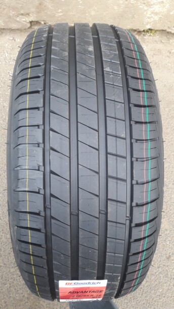 Легковые шины BF Goodrich Advantage 235/40 R18 4 шт.
