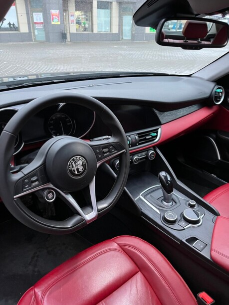 Alfa Romeo Giulia, 2018 г.