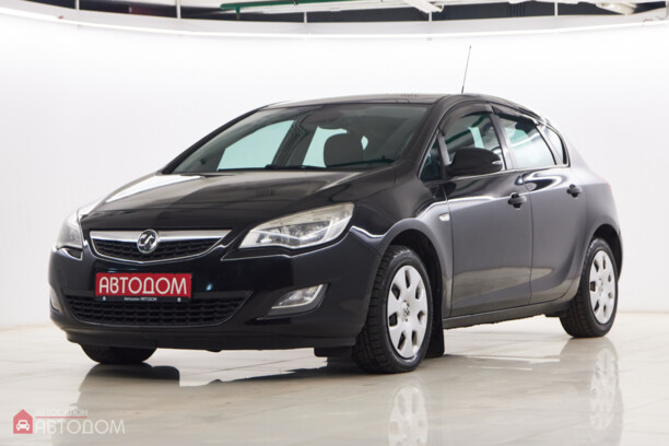 Opel Astra J, 2010 г.