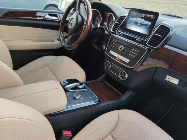 Mercedes-Benz GLS X166, 7 мест, 2016 г.