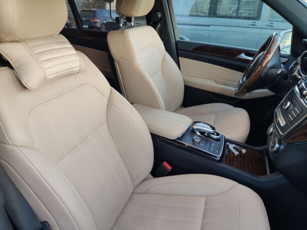 Mercedes-Benz GLS X166, 7 мест, 2016 г.