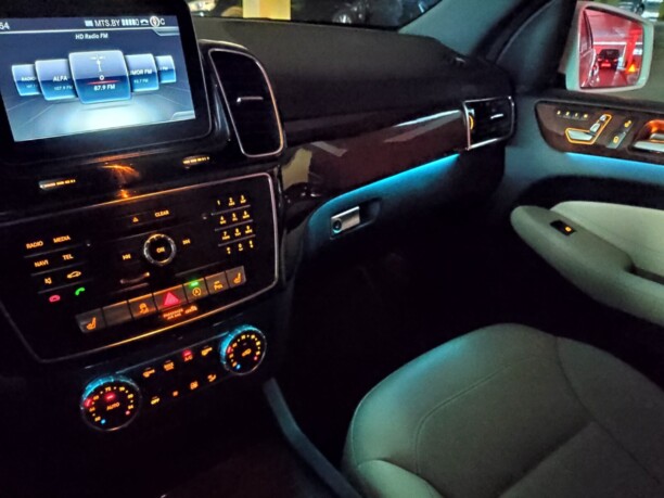 Mercedes-Benz GLS X166, 7 мест, 2016 г.