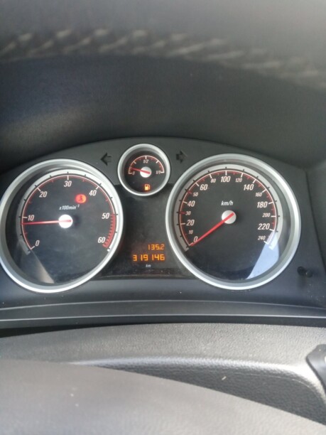 Opel Zafira B · Рестайлинг, 7 мест, 2010 г.