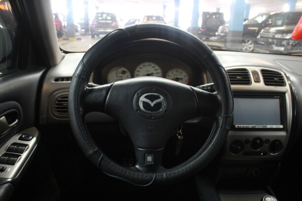 Mazda 323 BJ, 2000 г.