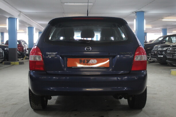 Mazda 323 BJ, 2000 г.