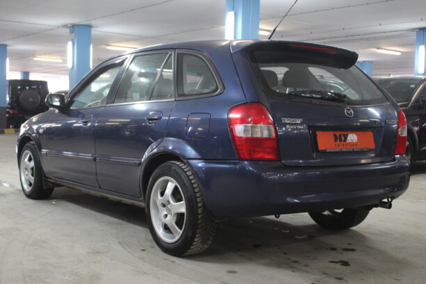 Mazda 323 BJ, 2000 г.