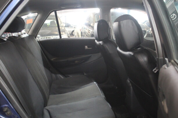 Mazda 323 BJ, 2000 г.