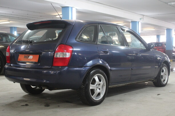 Mazda 323 BJ, 2000 г.