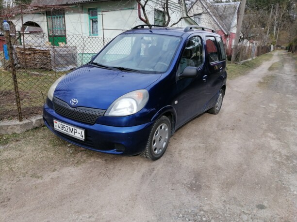 Toyota Yaris Verso, 1999 г.