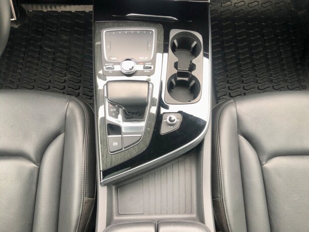 Audi Q7 4M, 7 мест, 2018 г.