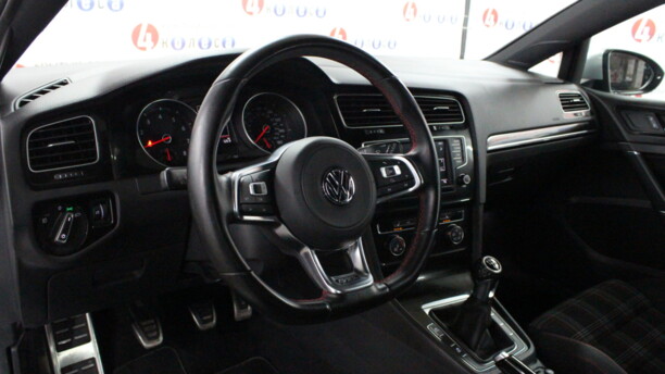 Volkswagen Golf GTI VII, 2017 г.