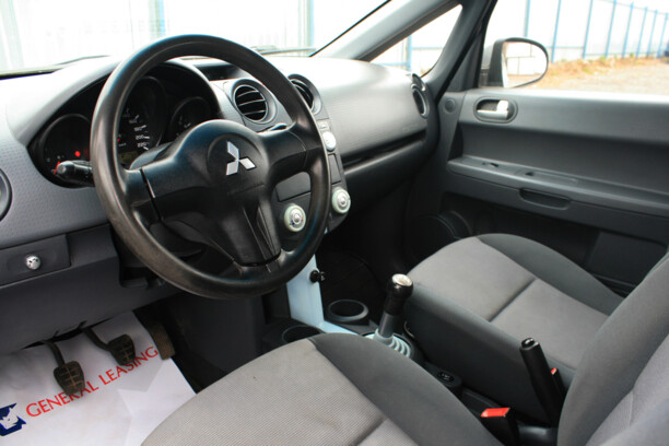 Mitsubishi Colt VI, 2005 г.